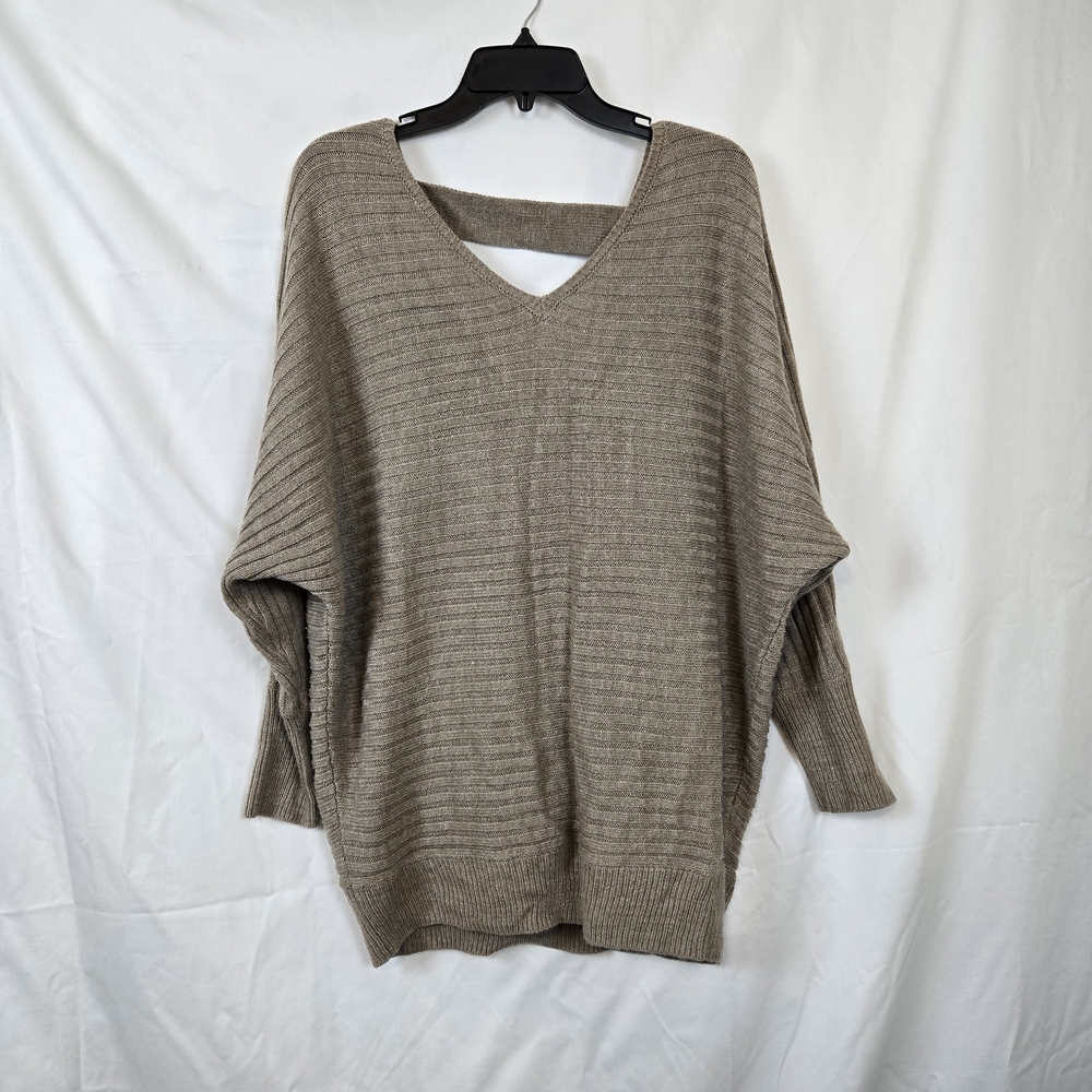 New York & Co Soho Tan Ribbed Long Sleeve V-Neck Oversized Tunic Sweater Medium